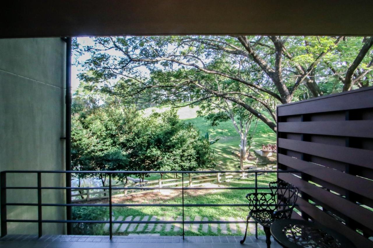 Rain Tree Khao Yai Hotel Pakchong Bagian luar foto